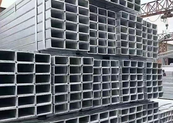 ผนังโลหะเหล็กเหล็กกระปุก ขอบขุม ASTM JIS GB มาตรฐาน 1-12m ความยาว 5-400mm กว้างภายใน ขอบขุม