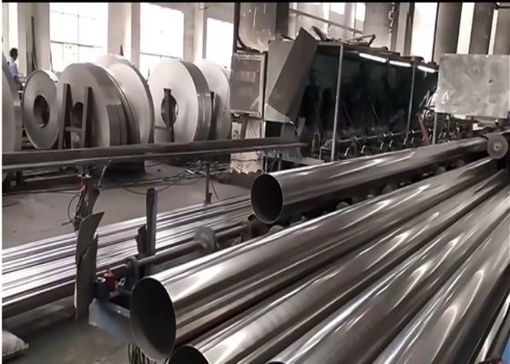ความยาว 6000mm/12000mm ผลิตภัณฑ์ท่อเหล็กไร้สแตนเลส เทคนิคหมุนเย็นหมุนร้อน
