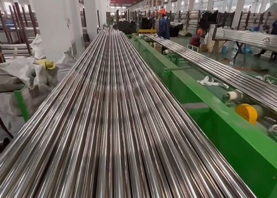 ความยาว 6000mm/12000mm ผลิตภัณฑ์ท่อเหล็กไร้สแตนเลส เทคนิคหมุนเย็นหมุนร้อน