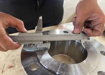 EN สัญลักษณ์เหล็กแผ่น flange สําหรับการเชื่อม flange สามารถปรับแต่ง