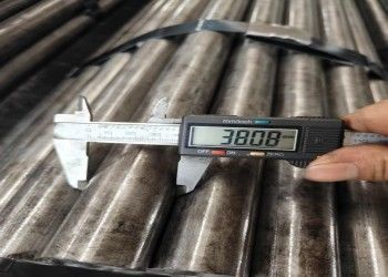 ท่อเหล็กคาร์บอนน้ํามันต้านสนิม ASTM A106 ± 5%