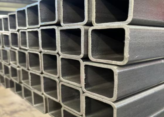 ASTM A500 เหล็กรูปพรรณกลวง สี่เหลี่ยมจัตุรัส สี่เหลี่ยมผืนผ้า ทรงกลม ±0.1 มม.