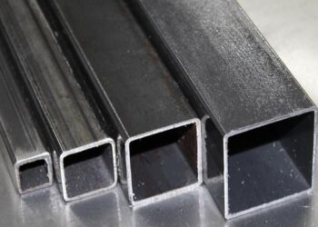 เหล็กรูปพรรณกลวงรีดร้อนทรงสี่เหลี่ยมจัตุรัส เกรด Q195-235 สำหรับงานก่อสร้างและเครื่องจักร