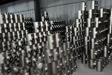 อุปกรณ์ประกอบท่อเหล็กคาร์บอนประเภท WPB พร้อมการเชื่อมต่อการปั่นท้ายและความทนทานต่อการกัดกร่อนสูงสําหรับการใช้งานในอุตสาหกรรม