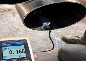 ท่อเหล็กไร้สแตนเลสม้วนเย็นที่มี BA 2B NO1 NO3 NO4 ปลายผิวสําหรับการใช้งานโครงสร้างแรงหนัก