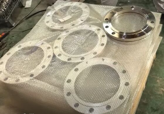 1/2 นิ้ว ถึง 48 นิ้ว สแตนเลสสลิปบนฟลานจ์ที่มีพื้นผิวน้ํามันกันสนิมและมาตรฐาน ANSI สําหรับการเชื่อมต่อท่อที่ปลอดภัย