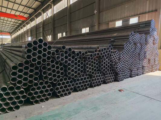 ท่อเหล็ก SMLS ปลายเรียบ มีความหนาของผนัง SCH80 เหมาะสําหรับโครงสร้างโครงสร้างและการก่อสร้างท่อ